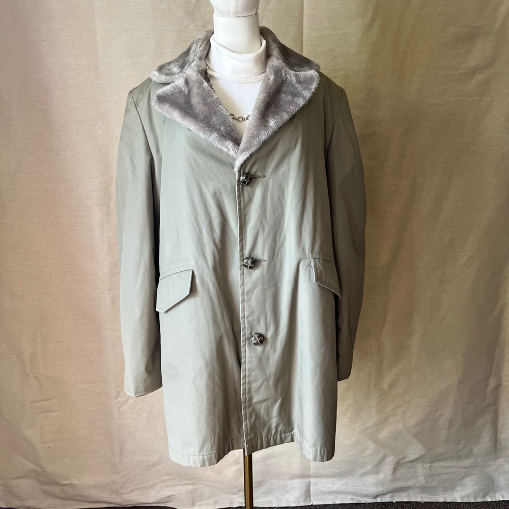 Vintage Maine Guide by Congress Gray Coat with Faux Fur Lining Sz 40 Made in USA - Picture 11 of 11